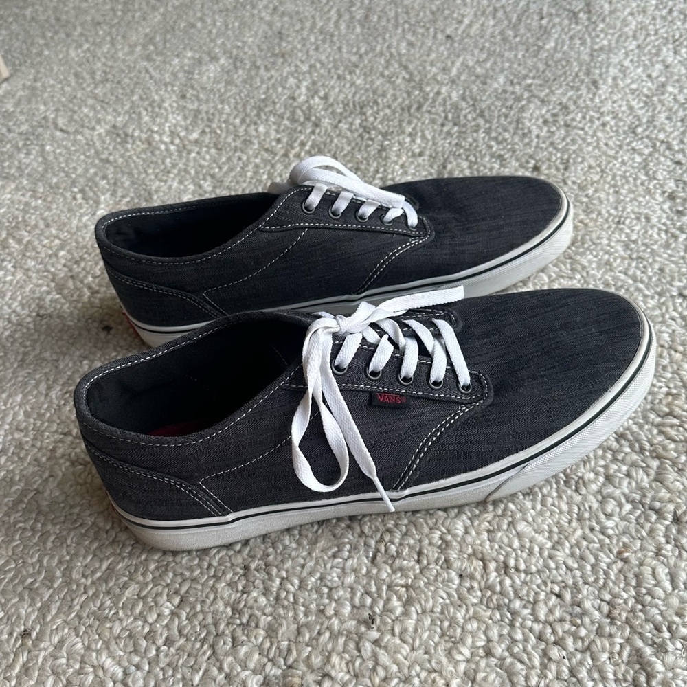 Men’s vans - Picture 2 of 3